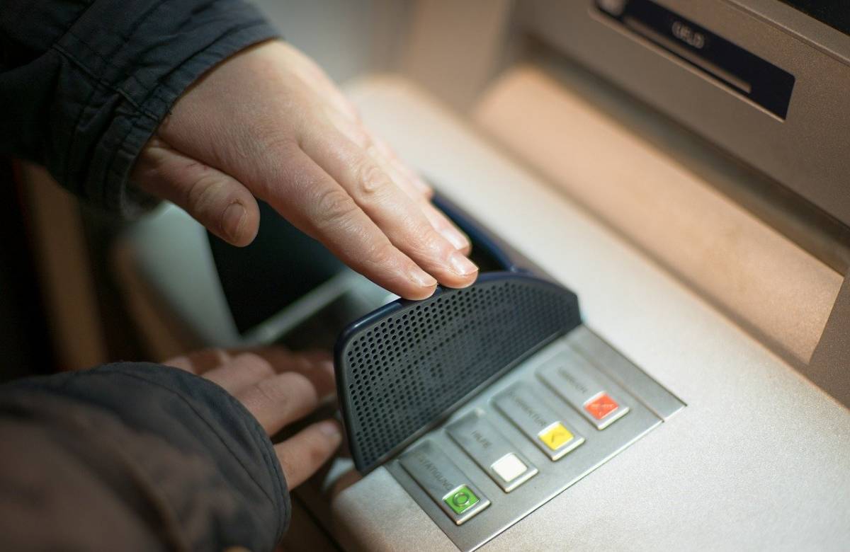 Tarik Tunai Uang di ATM Tanpa Membawa Kartu ATM