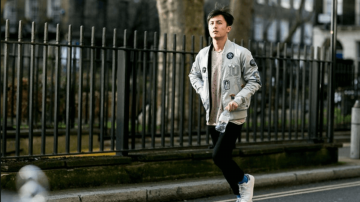 Sepatu Olahraga dan Tren Fashion: Dari Lapangan ke Streetwear